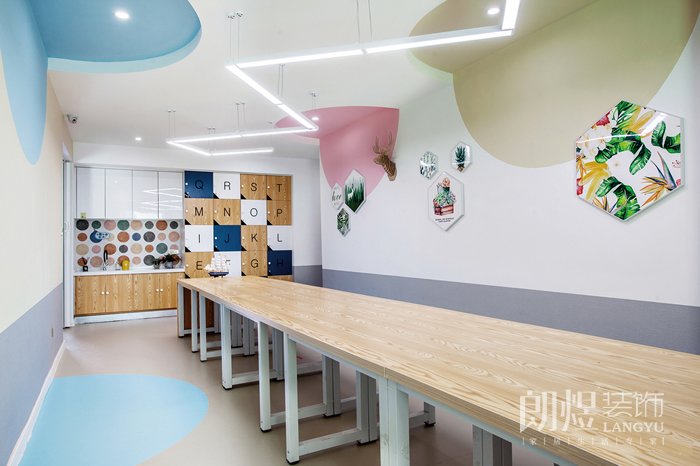 怎樣的培訓(xùn)學(xué)校裝修設(shè)計(jì)才能吸引學(xué)生？